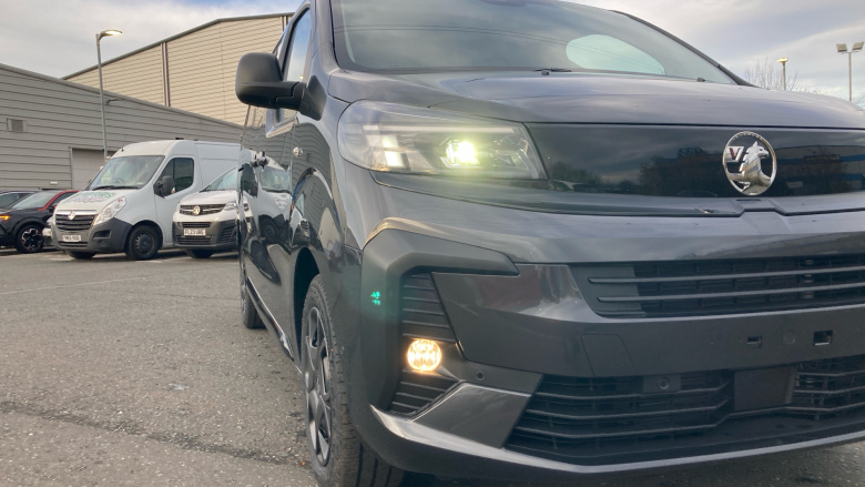 Vauxhall Vivaro L1 Diesel 2.0 Turbo D 145 Pro H1 Van